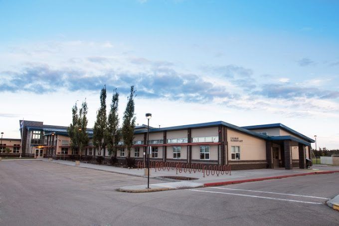Calmar Elementary School 